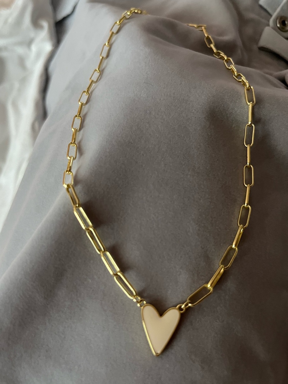Uncommon James enamel heart necklace - white